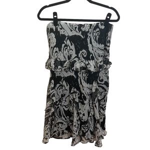 Ralph Lauren frilly pull on skirt. Sz S black and white knee length layered look